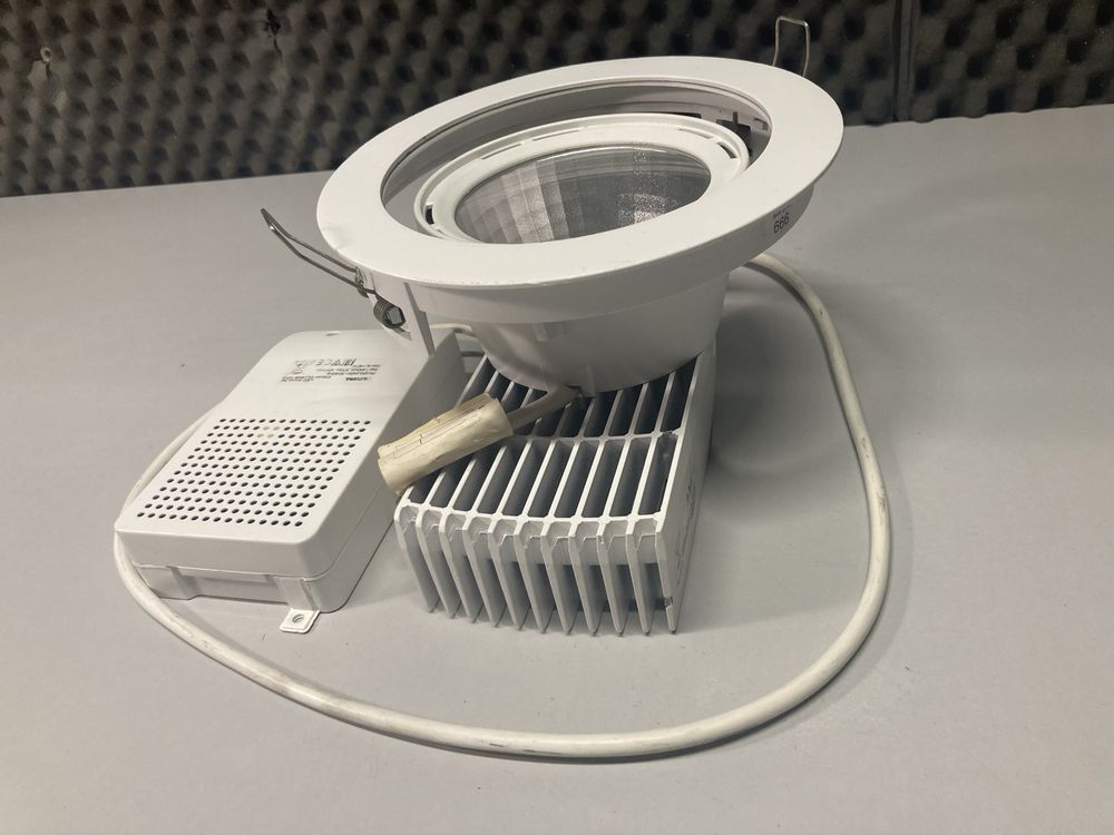 Zestaw Lamp halogenowych  4 szt. z zasilaczem 50W