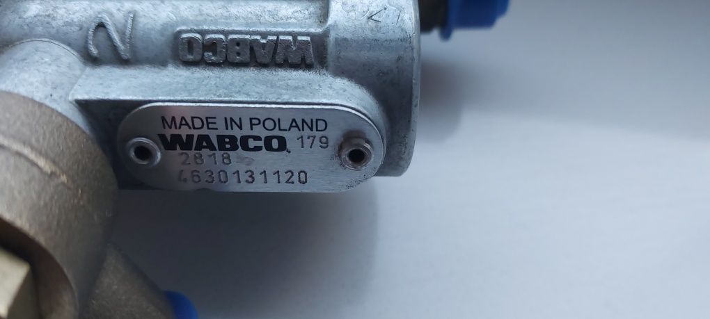 Zawór trójdrożny suwakowy wabco iveco Daf