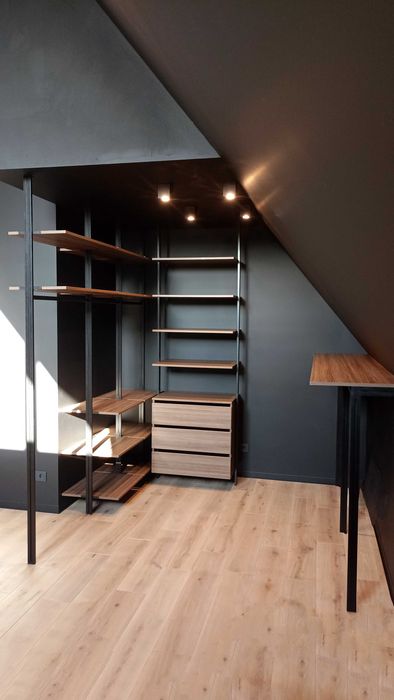 Індивідуальна гардеробна система.