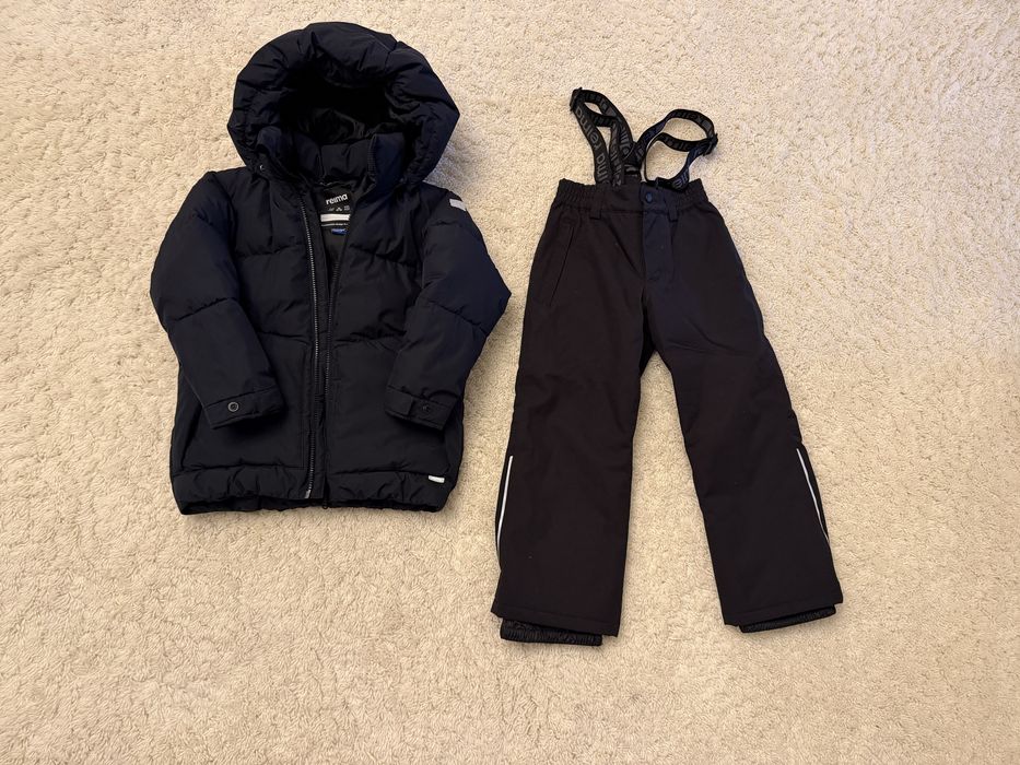 Прадается костюм Reima