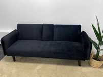 Sofá cama em veludo com suporte para copo e portes grátis
