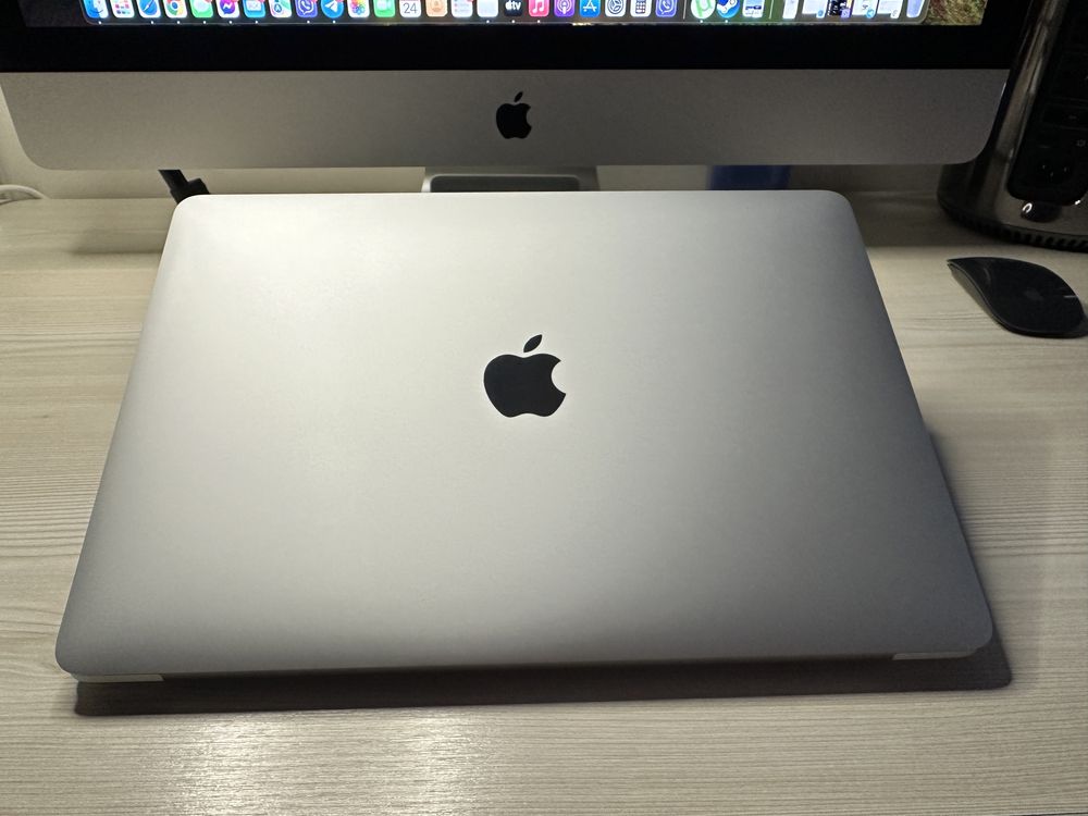 Як новий Apple MacBook Air M1 8/256Gb Silver