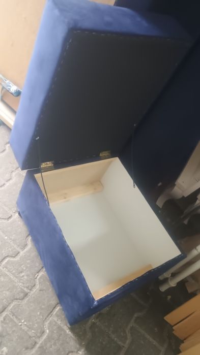 Narożnik rogówka z funkcją spania plus pufa r 280 x 89 x 170