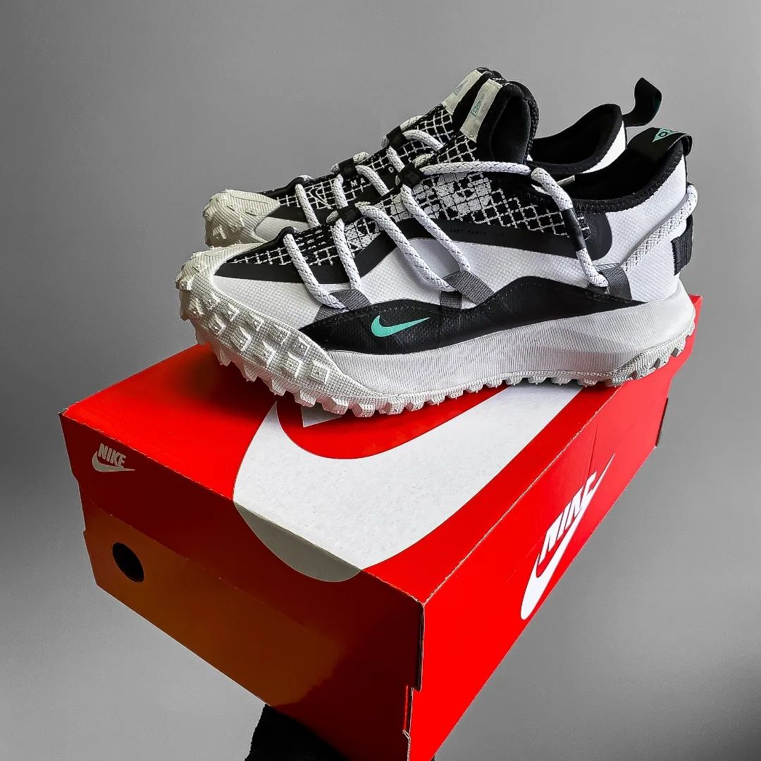 Nike ACG Mountain Fly Low