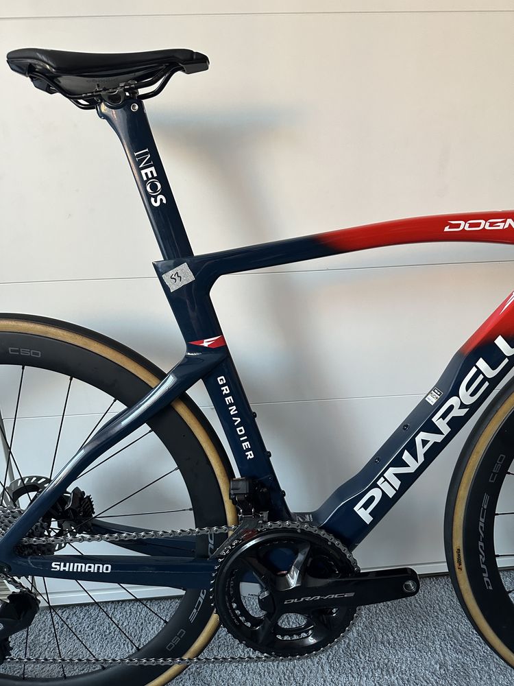 Pinarello dogma F ineos grenadiers