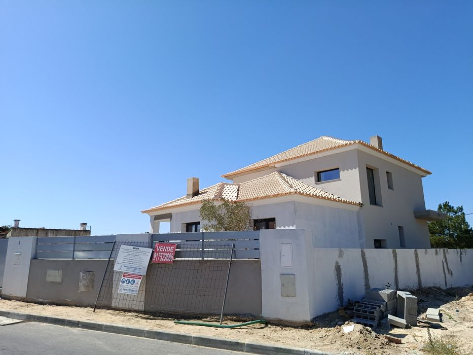 Fantásticas Moradia Isolada T4 (4 suites) no Pinhal do General 700mil