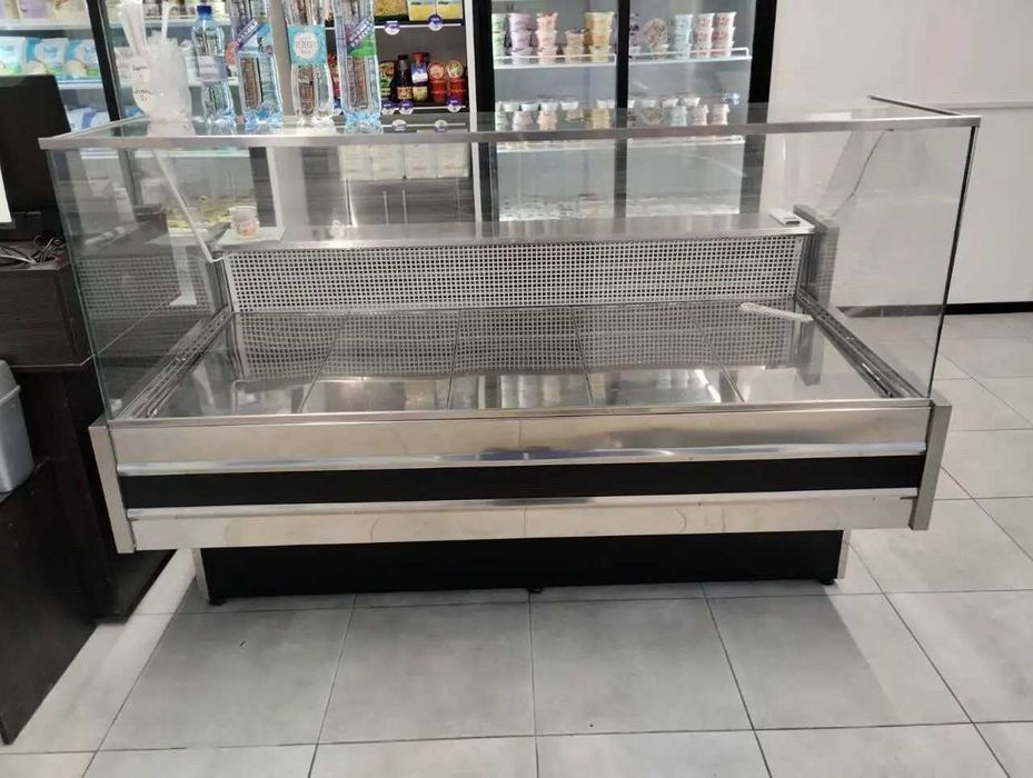 Холодильна вітрина для м’ясних магазинів:під м'ясо,ковбаси,курку,сири