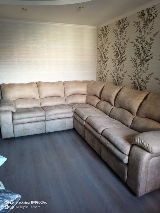 Продам вугловий диван