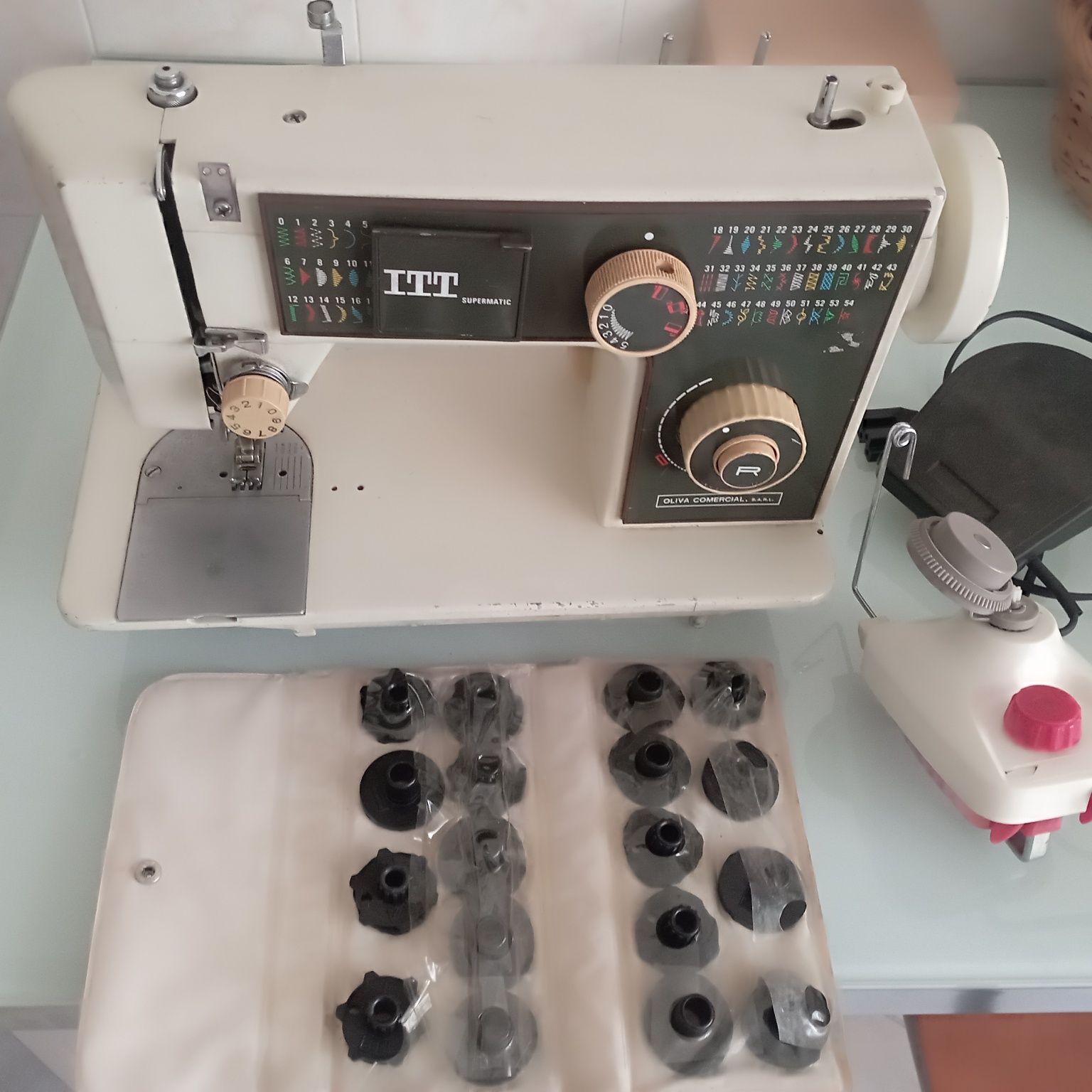 Màquina de costura Oliva Itt comercial
