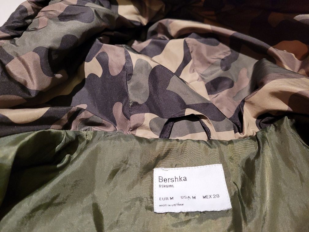 Kurtka jesienna,zimowa damska Bershka