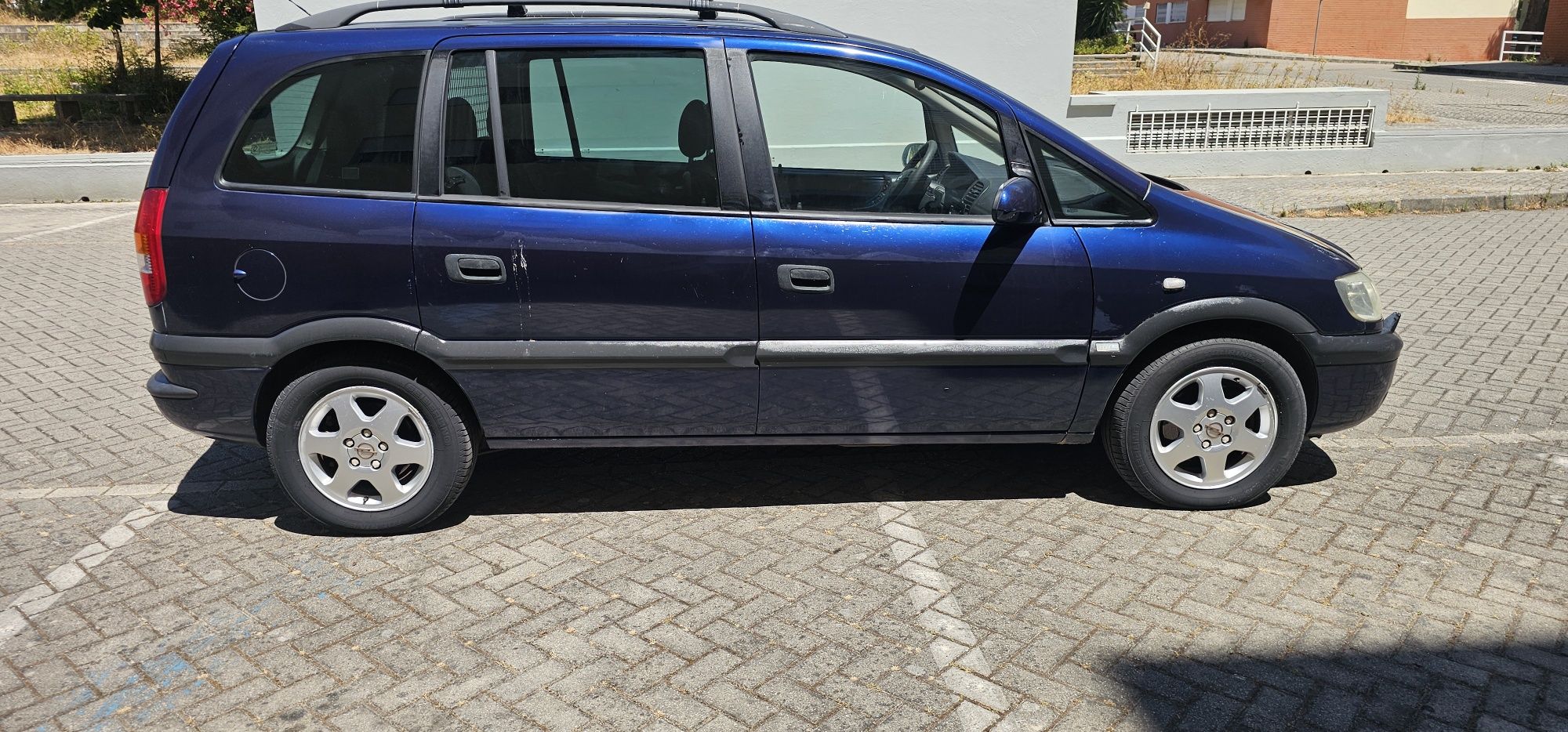 Opel Zafira 2.0 cdti 01 impecável 7lugares