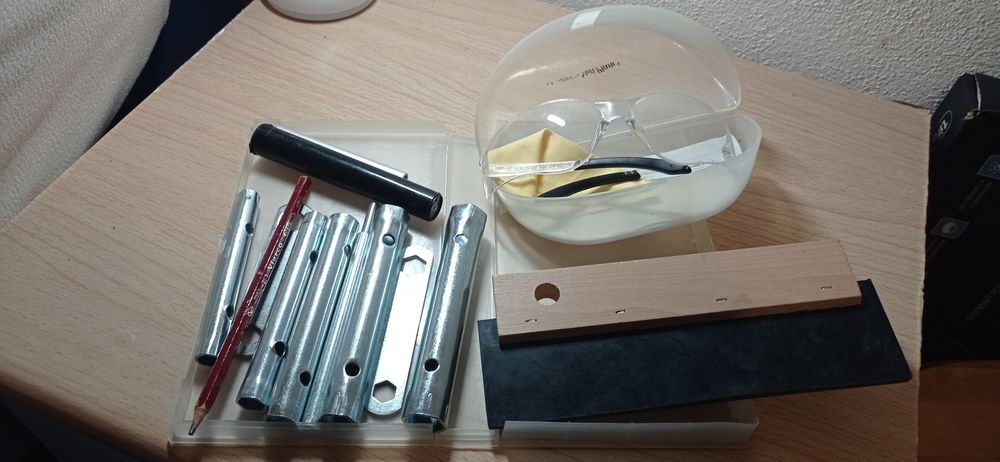 Alicates chave hexagonal serra etc tudo impecável