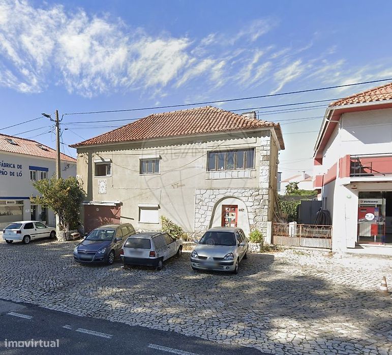 Moradia T4 para venda