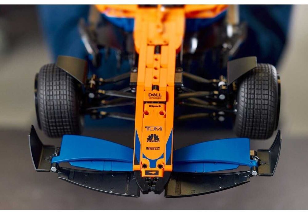 Конструктор LEGO Technic McLaren Formula 1 (42141)