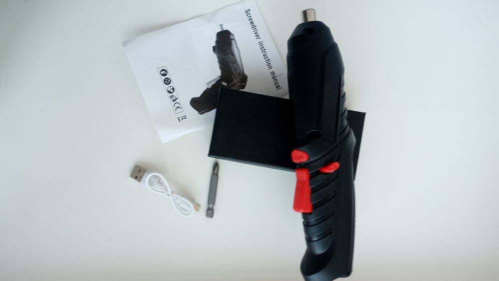 Продам не дорого акумуляторную отвёртку( новую)