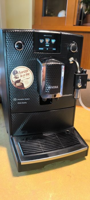 Ekspres Nivona NICR 680. Sprawny. Bardzo ladny stan
Ekspres wyczyszczo
