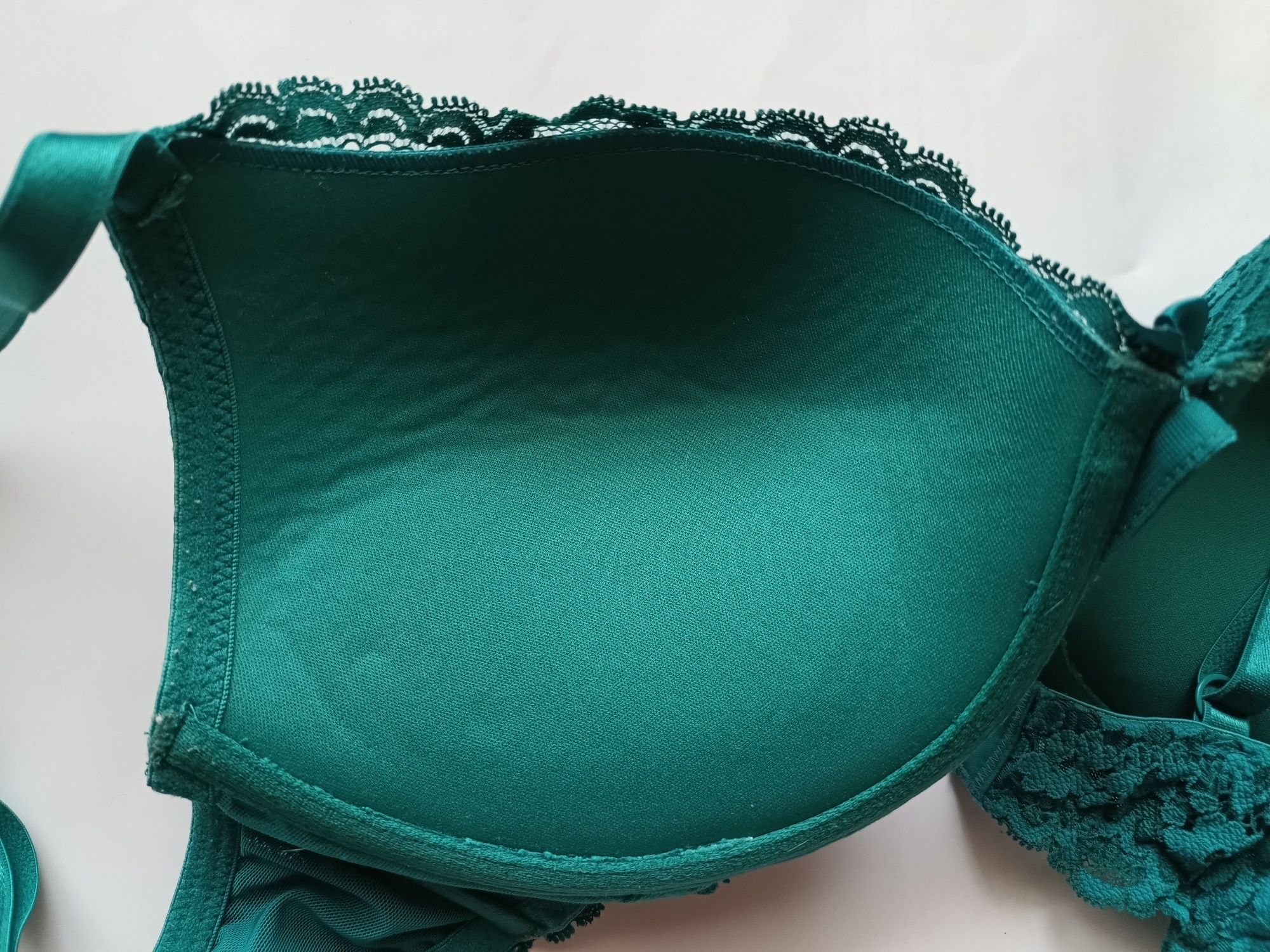 Biustonosz hunkemoller 80D