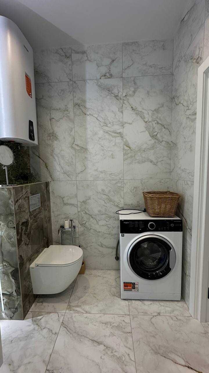 Продам Таунхаус з Готовим Якісним Ремонтом в Центрі. До Центру 2 хв.