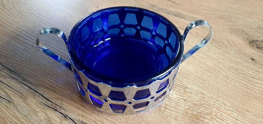 Piękna cukiernica niebieskie szkło prl