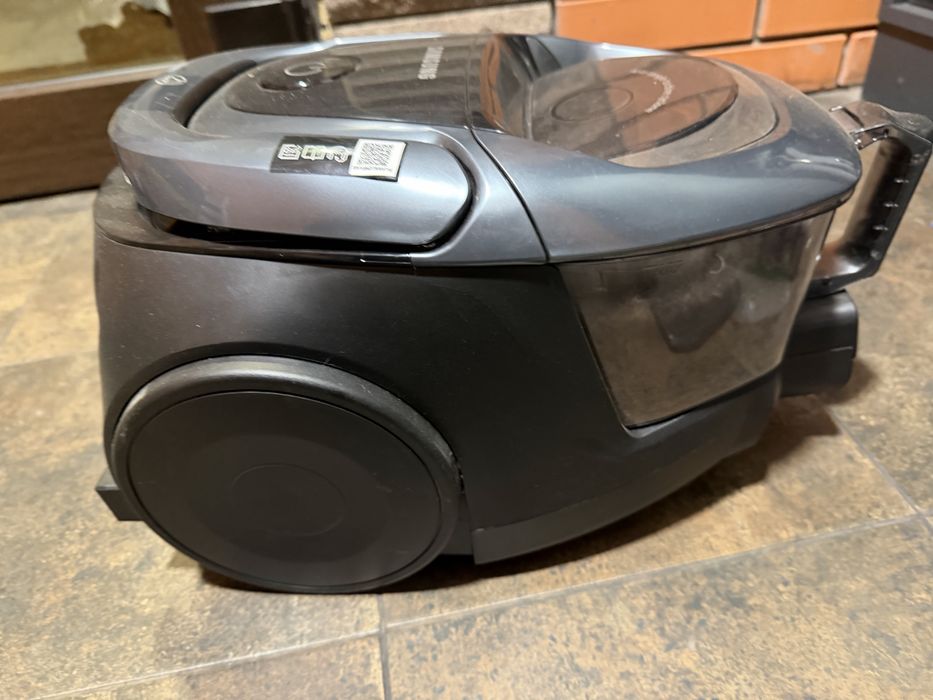 Пилосос Samsung  VC07M31C0HG/UK  стан нового