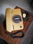 Telefone Bege Analógico Antigo 8€