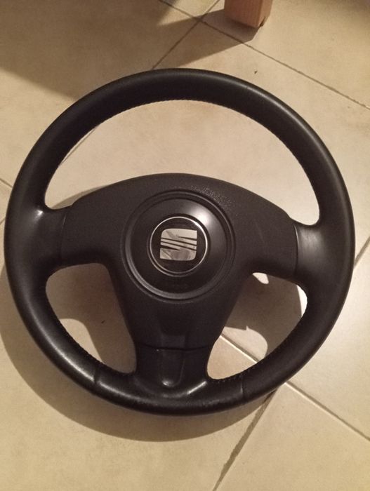 Volante SEAT em pele