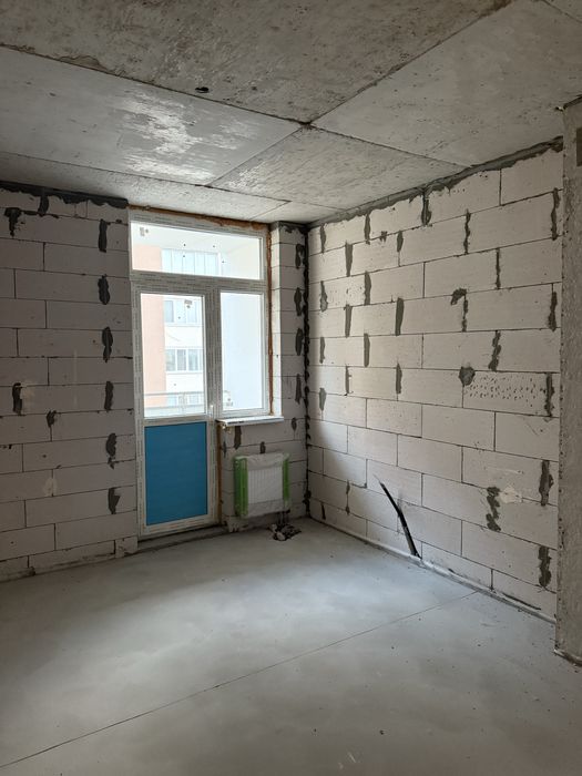 Продам 1 кімнатну квартиру вул.С.Петлюри 21 Б»Атлант»