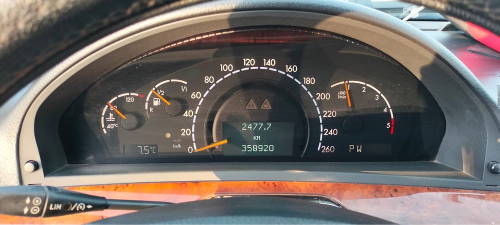 Продам авто Mersedes Benz W220