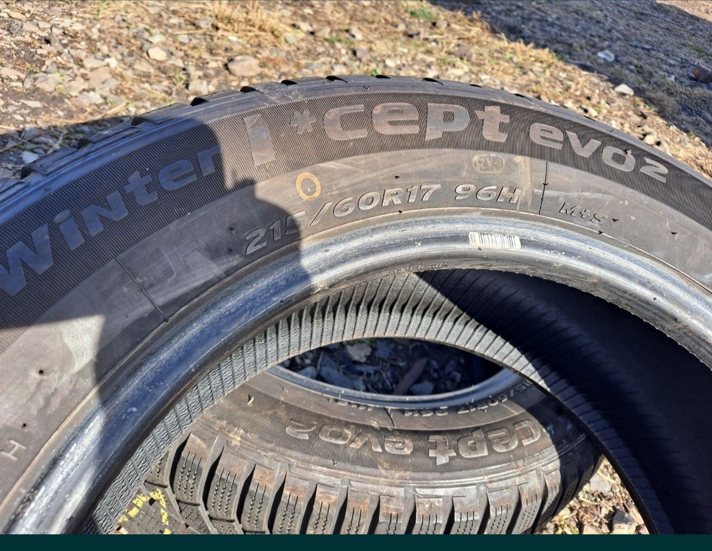 Opony zimowe 215/60/17 Hankook Para