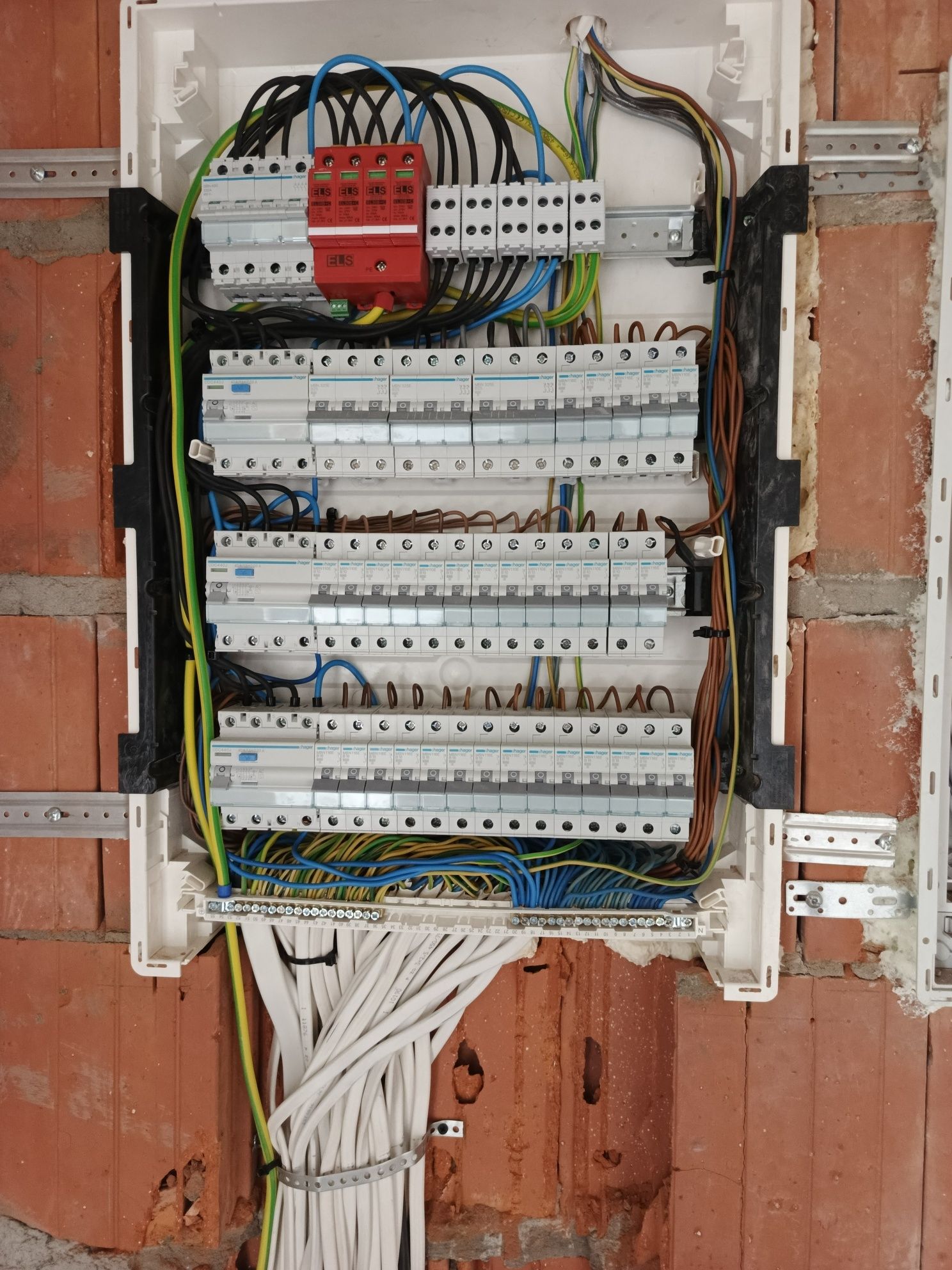 Usługi elektryczne