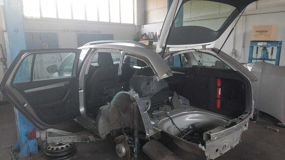 Naprawy Powypadkowe – Blacharz/Lakiernik/Polerowanie/Konserwacja/Progi