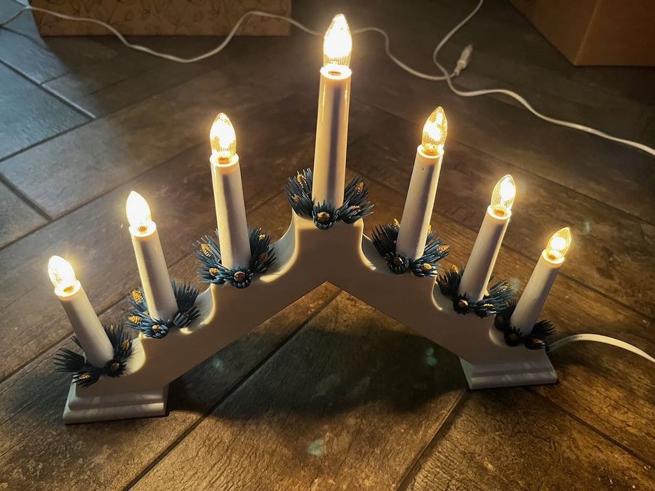 Świąteczny Świecznik Adwentowy mostek biały plastik PRL