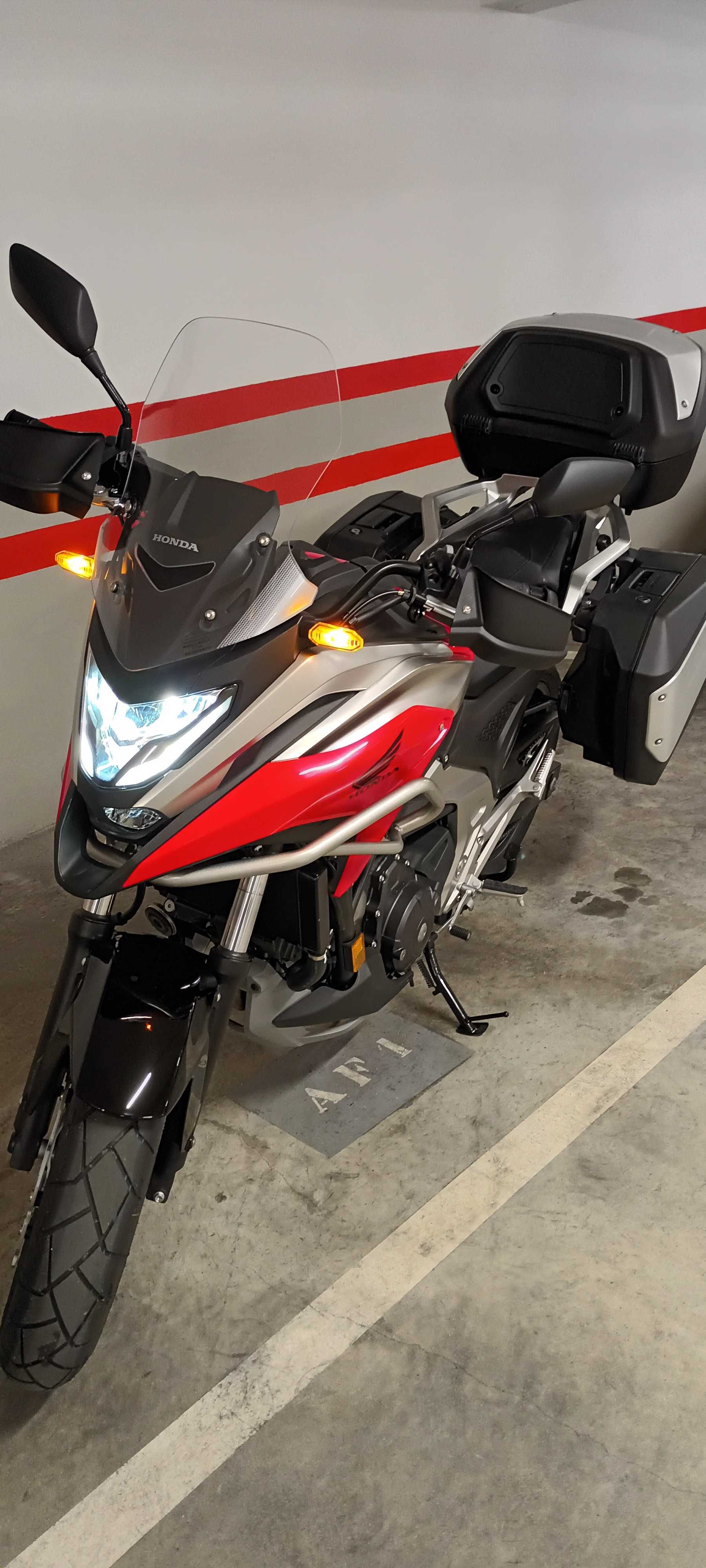 Vendo nc750x  como nova