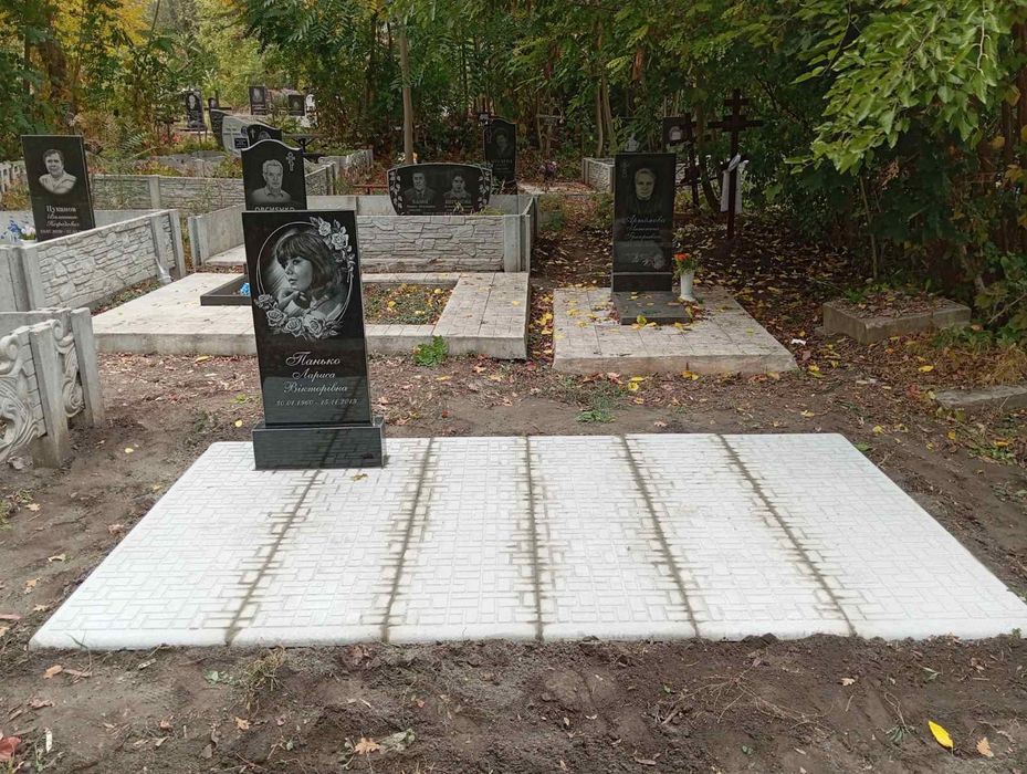 Гранитные памятники