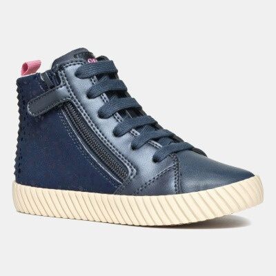 Conjunto Sneakers Novas (vários tamanhos)