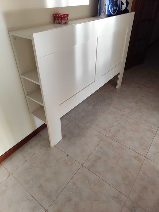 Cabeceira de Cama branca