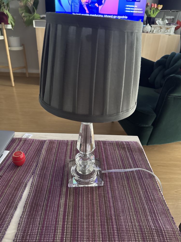 Lampa stołowa glamour