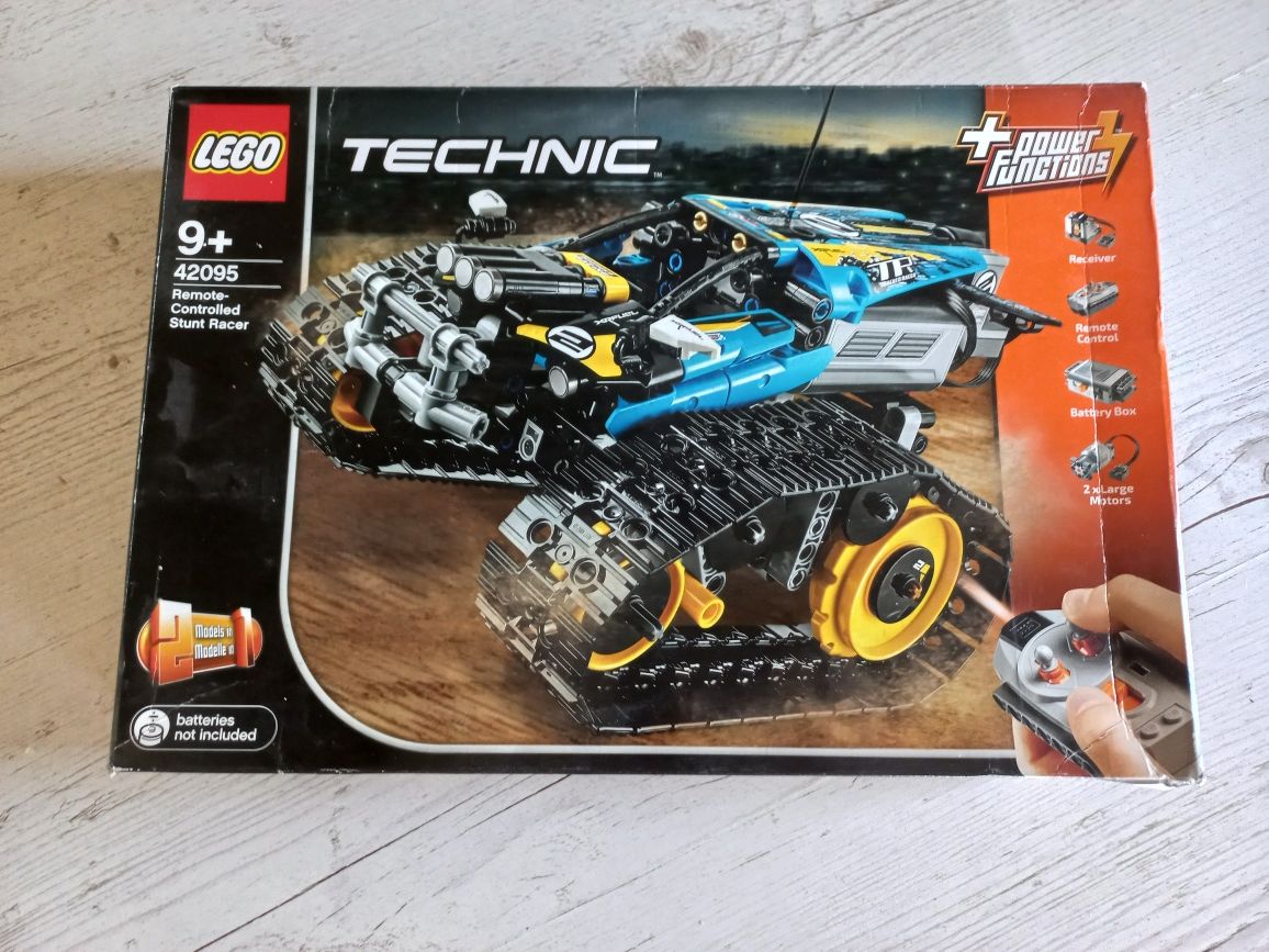 Продам Конструктор LEGO TECHNIC Скоростной вездеход с ДУ