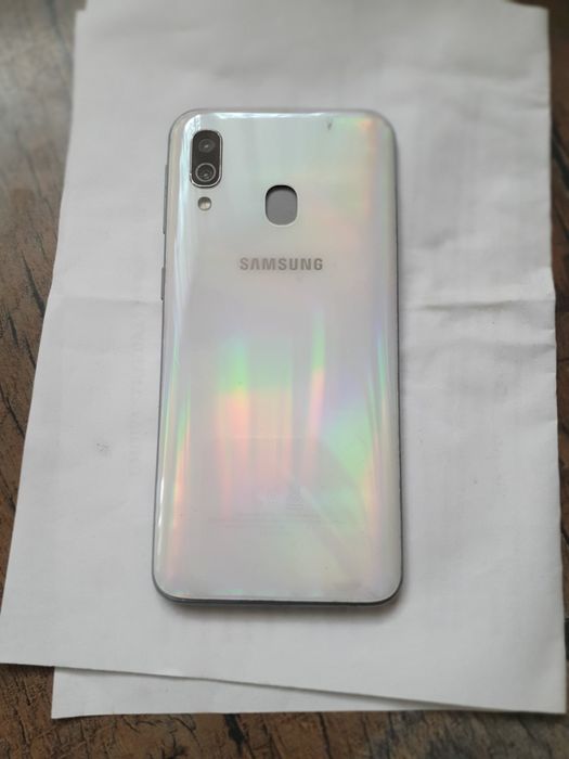 Samsung Galaxy A40,stan bdb.