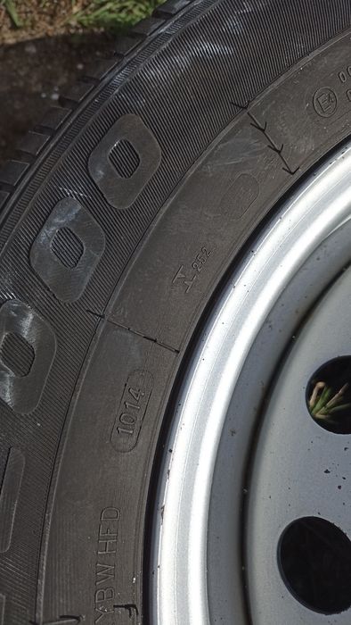 Opony 215/65/16 C do busa