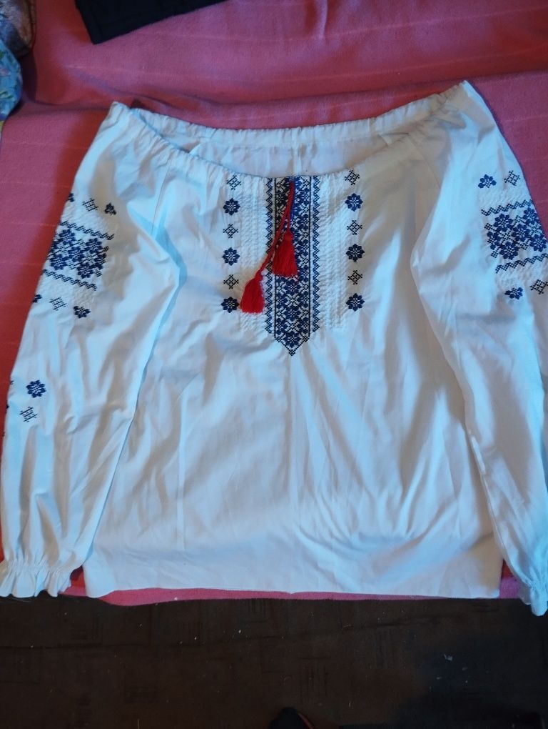 Продам вишиванку для дівчинки великого розміру