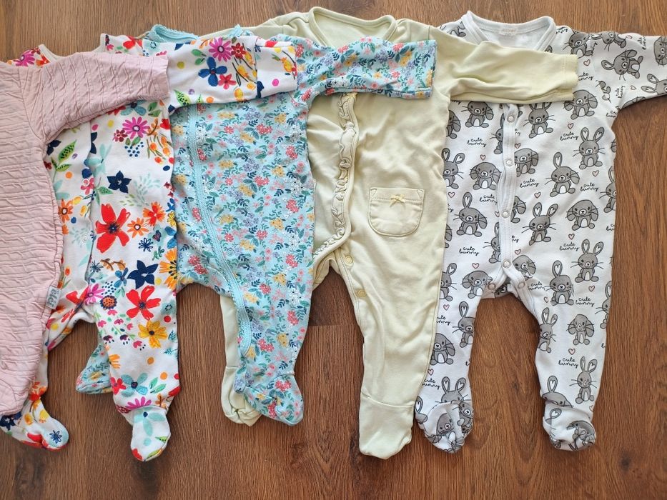 Zestaw pajacyków dla dziewczynki 62-68