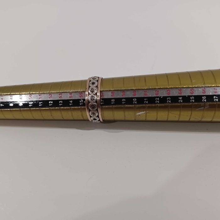 Aliança em prata com bordos em ouro