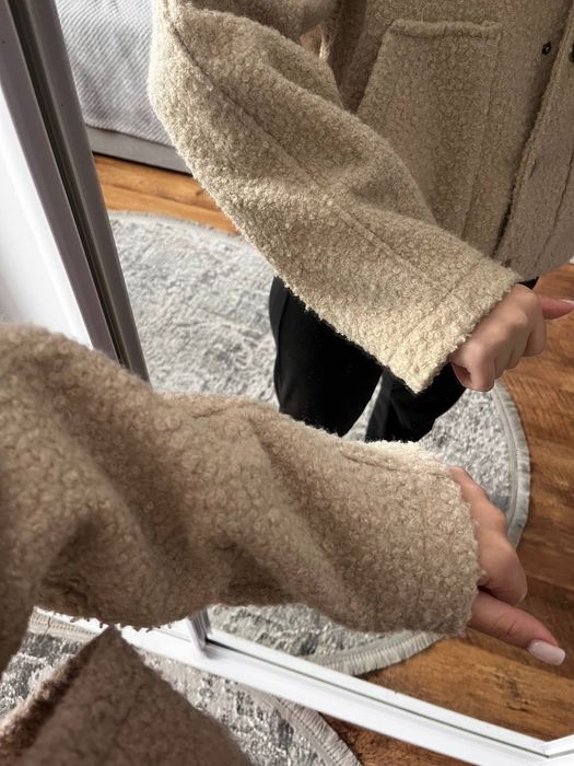 Стильний бомбер на кнопках