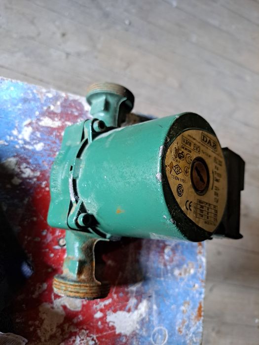 pompa wody do pieca  DAB i niezawodny regulator temperatury TECH