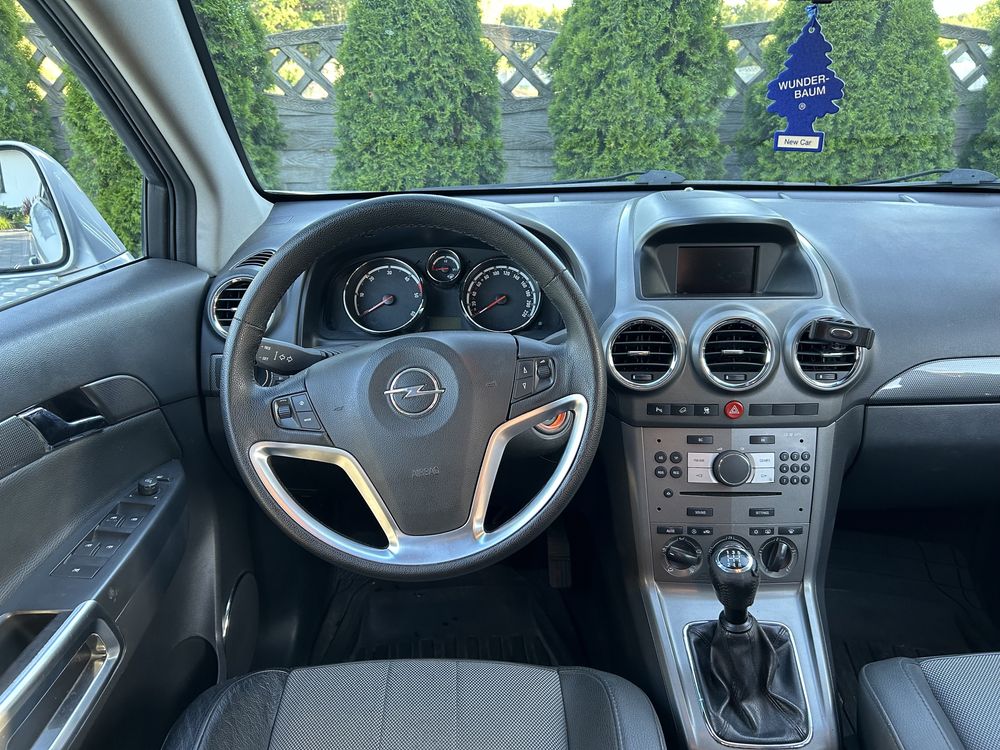 Opel Antara 4x4 Hak Klima. Oryginal lakier . Zadbany