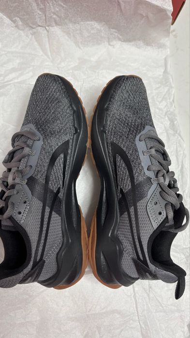 Нові оригінальні кросівки Puma Stride