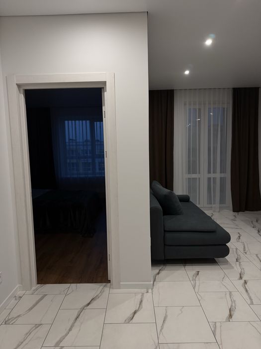 Затишна стильна квартира подобово у с. Петропавлівська Борщагівка