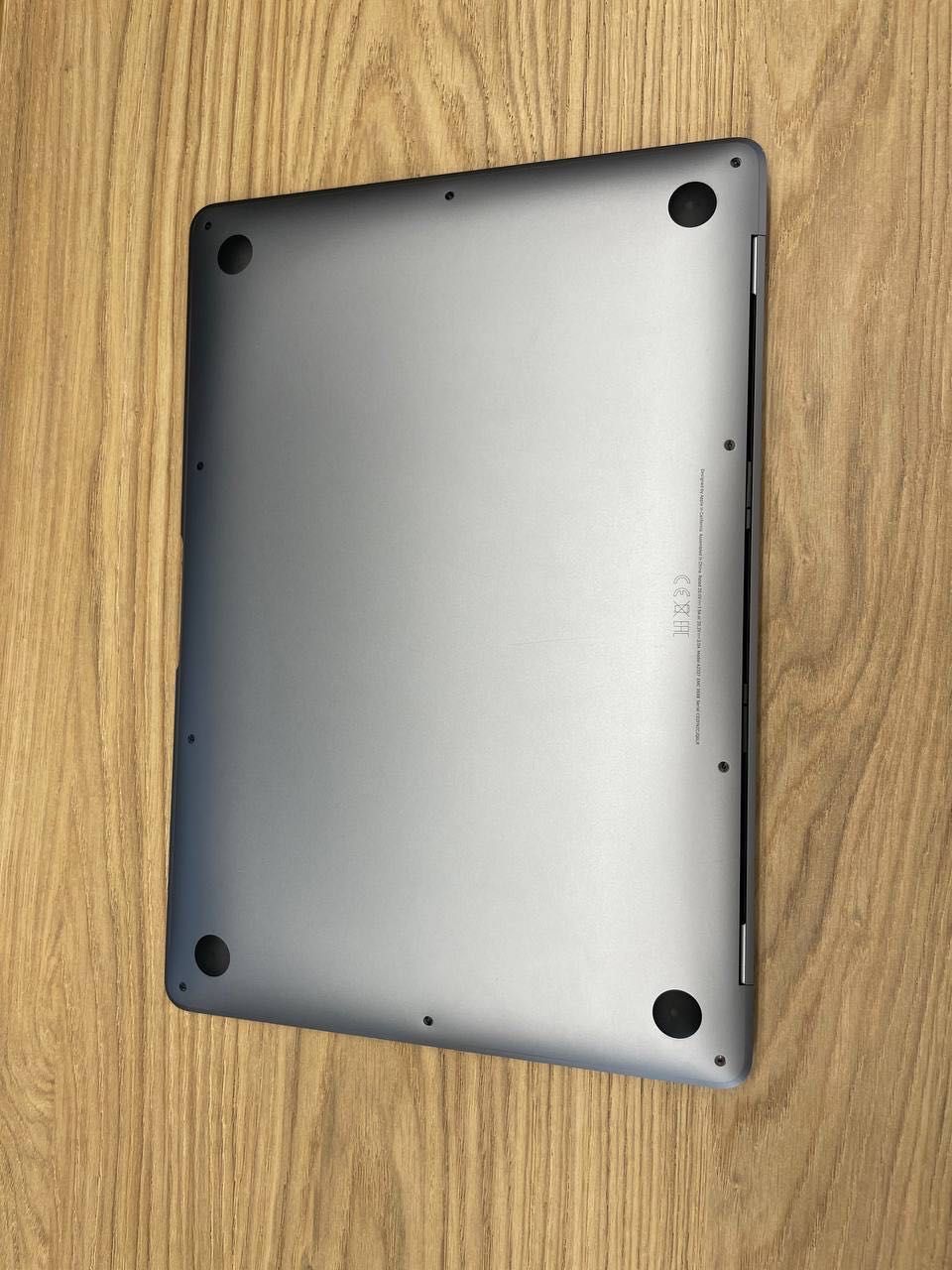 Вживаний MacBook Air 13 16/256 Space Gray 2020