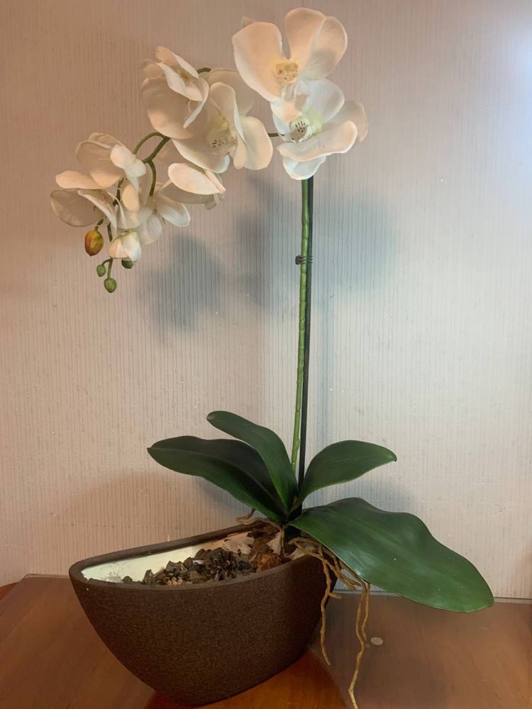 орхидея искусственная в кашпо